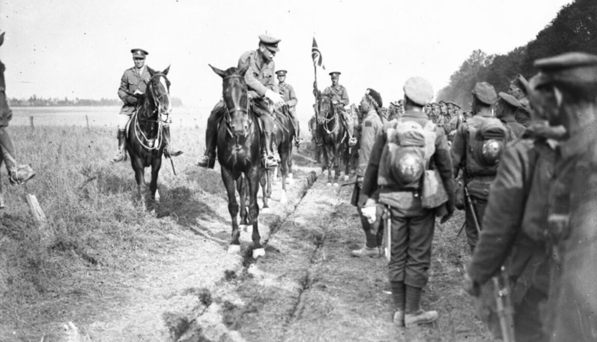 54_Sir Douglas Haig congratulating Canadians. Battle of Amiens. August, 1918.